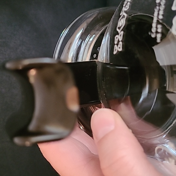 Vintage Melitta 8 cup Corning coffee pot - Picture 4 of 5